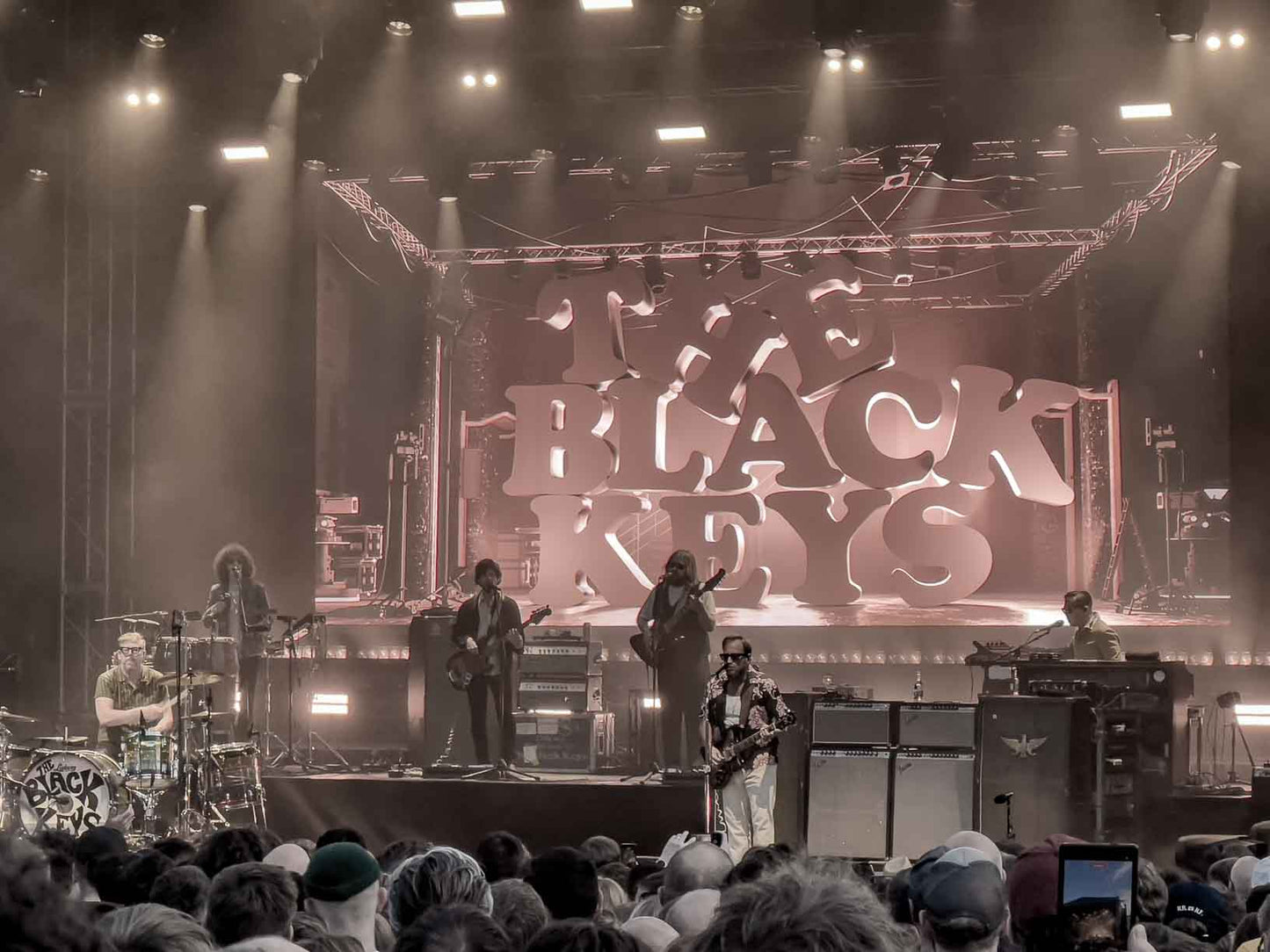 The Black Keys, Millenium Square
