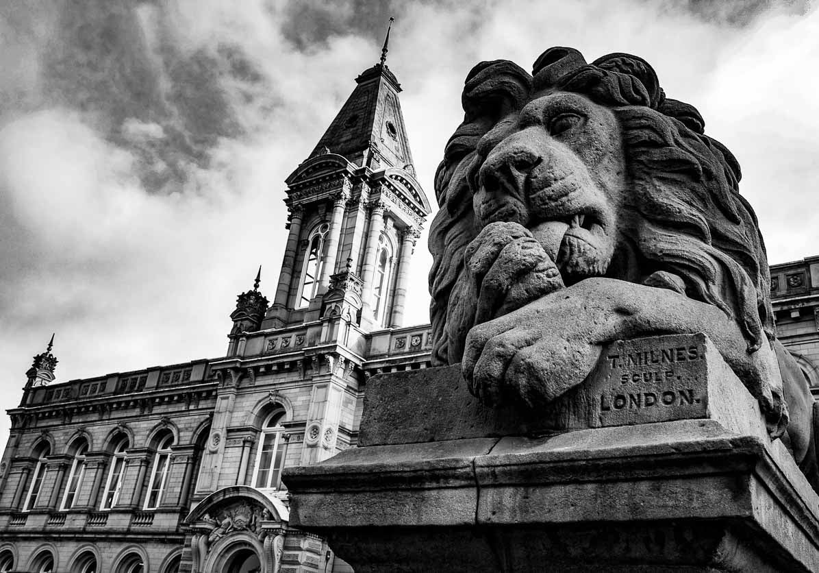 Peace the Lion, Victoria Hall print